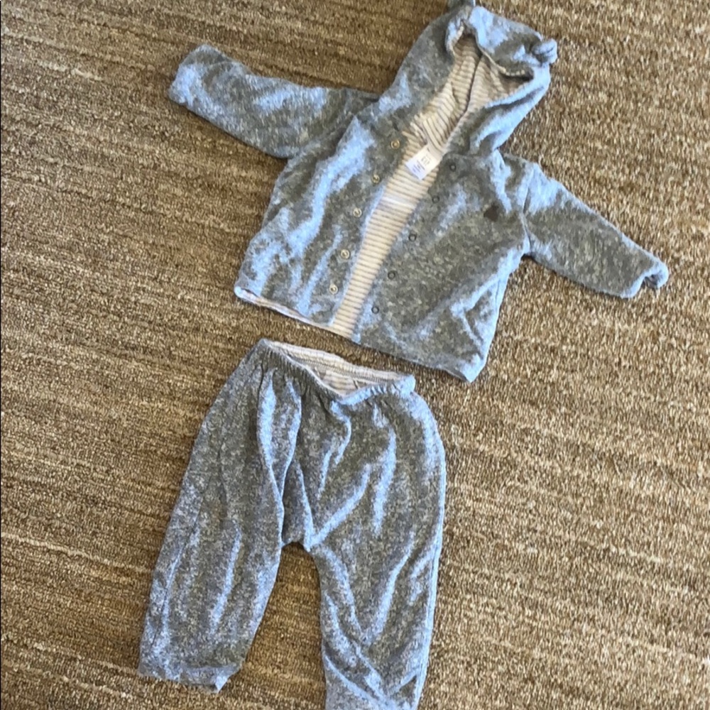 NWOT Baby Gap Heather Grey Hoodie Set, 3-6 Mo
